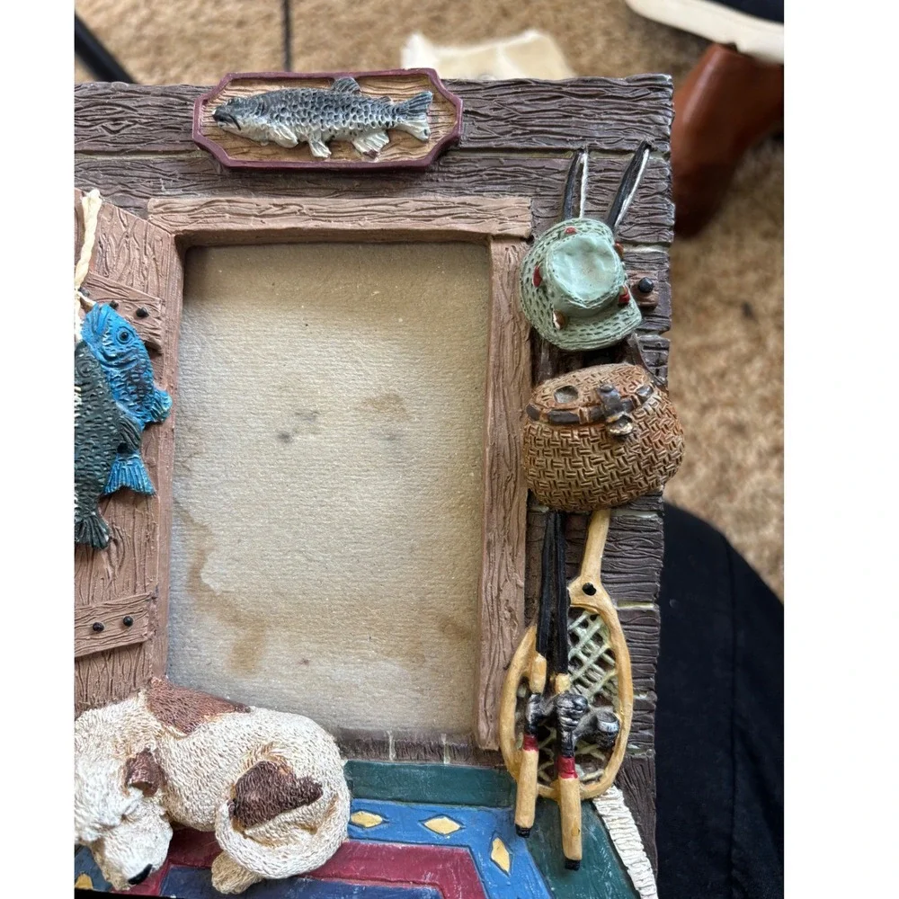 Vtg Figi Graphics Fishing Camp Photo Frame 3.5x5 Resin 3D Cabin Dog Trout 1993